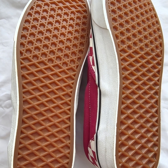 Vans Mens Checkerboard Slip-On Shoes - Red and White - Picture 6 of 6